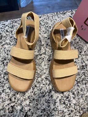 Brand New Steve Madden Women's Beige Wedge Sandals